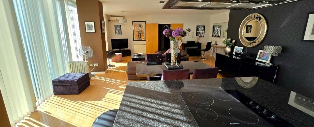 Luxury Apartment Best Location In Liverpool City Center ภายนอก รูปภาพ